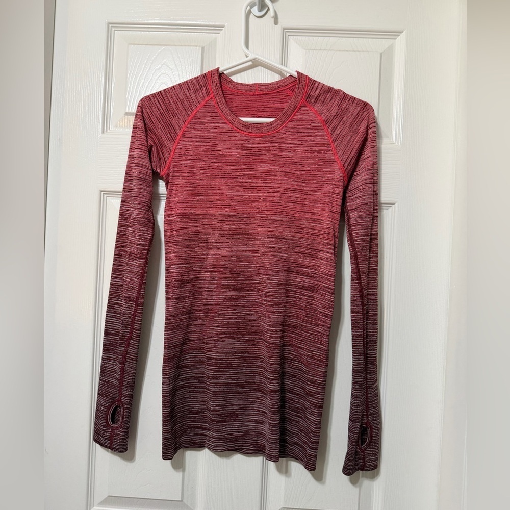 Lululemon swiftly long sleeve size 4 euc